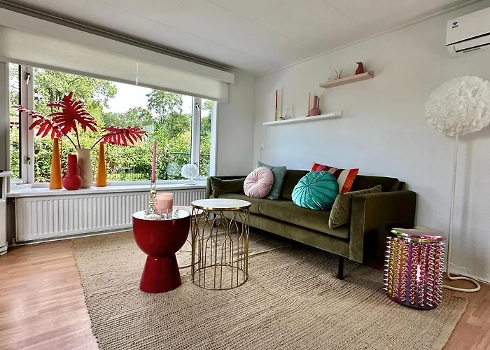 Gezellig Chalet Met 2 Slaapkamers En Zicht Op Het Water