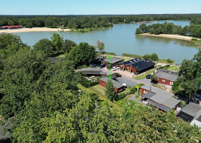Gezellig Chalet Met 2 Slaapkamers En Zicht Op Het Water