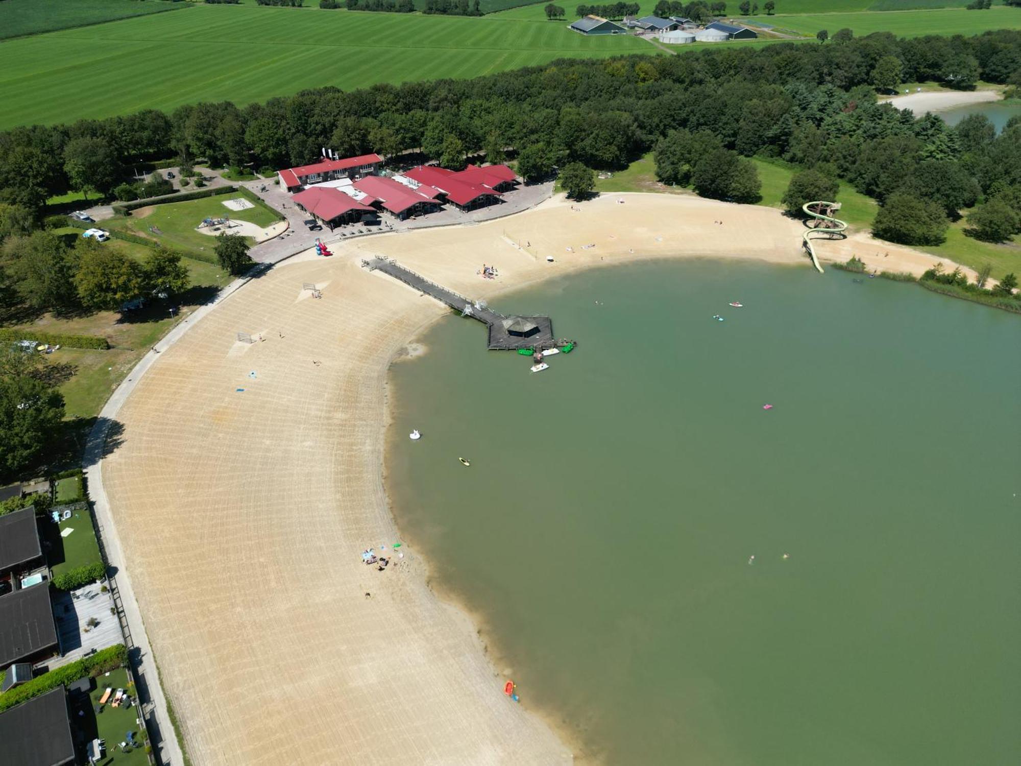 Gezellig Met 2 Slaapkamers En Zicht Op Het Water Holiday home Erm